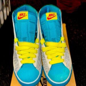 Barely worn Teal Nike Blazer High top